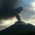 Las explosines del volcán generan columnas de humo de 3kms. /Foto de Kleber Mranda